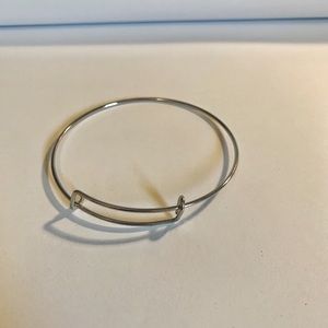 ⭐️FREE WITH SALE⭐️NWOT Stainless Steel Bracelet